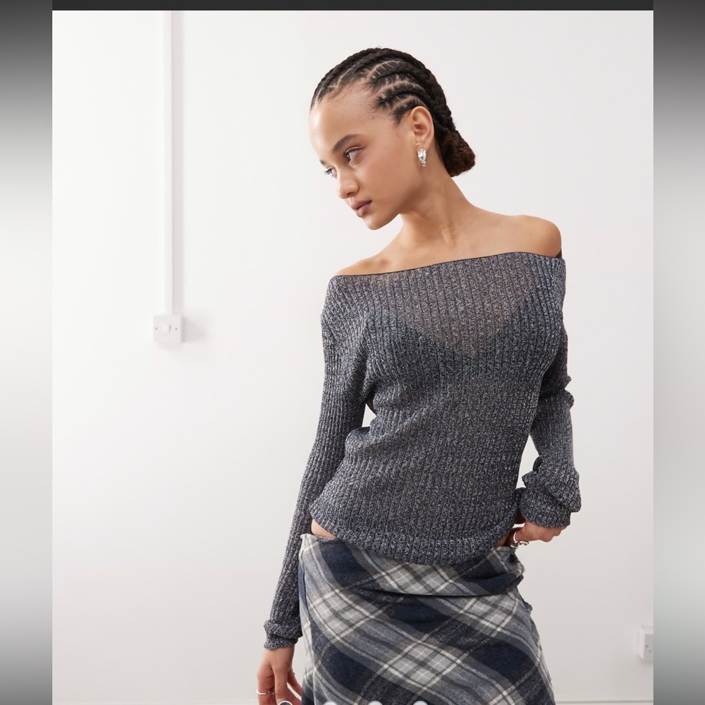 Collusion Elegant Off-Shoulder silver twinkly Sweater